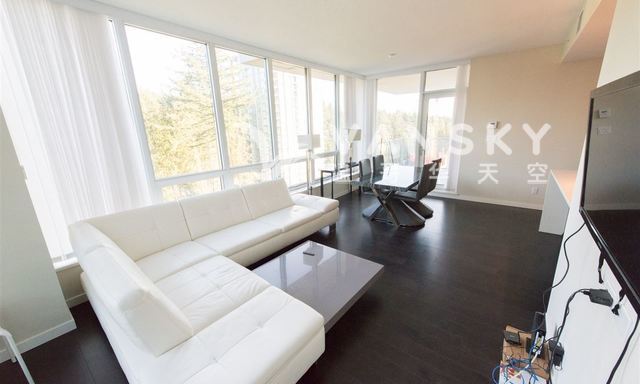 260424232811_Living Room.jpg